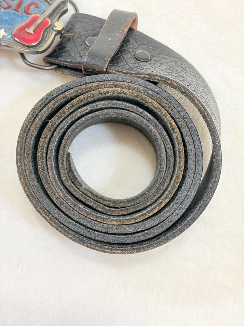 Vintage Country Music Buckle with Levi's Black Full Grain‎ Cowhide Belt - 42/105